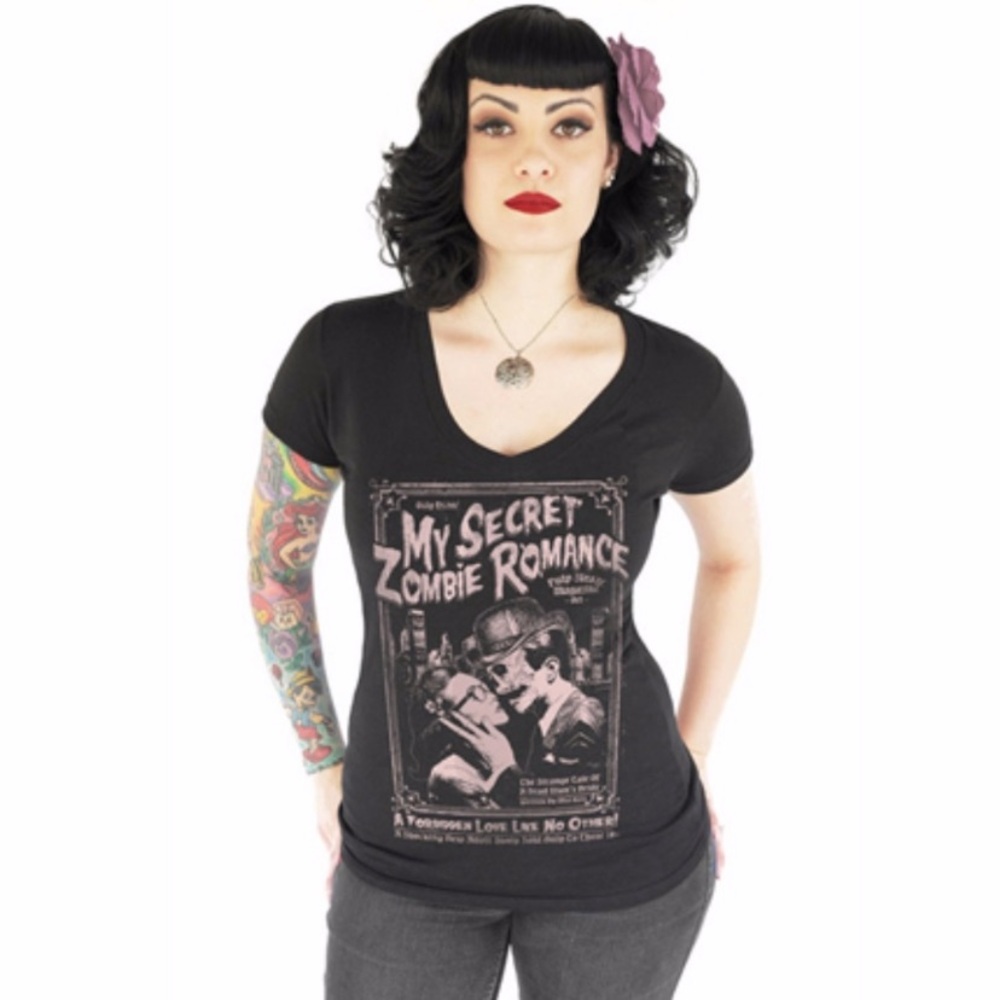 🧟‍♀️💗Serpentine Clothing “My Secret Zombie Romance” V-Neck Tee